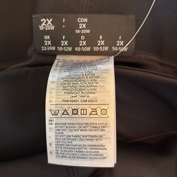 NWT Reebok x Cardi B Black Classic Leggings size 2X - Picture 6 of 6